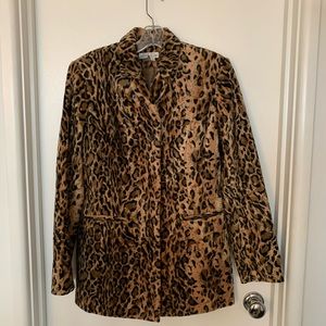 Women’s Jacket Newport News Jeanology Collection Faux Leopard jacket size 10